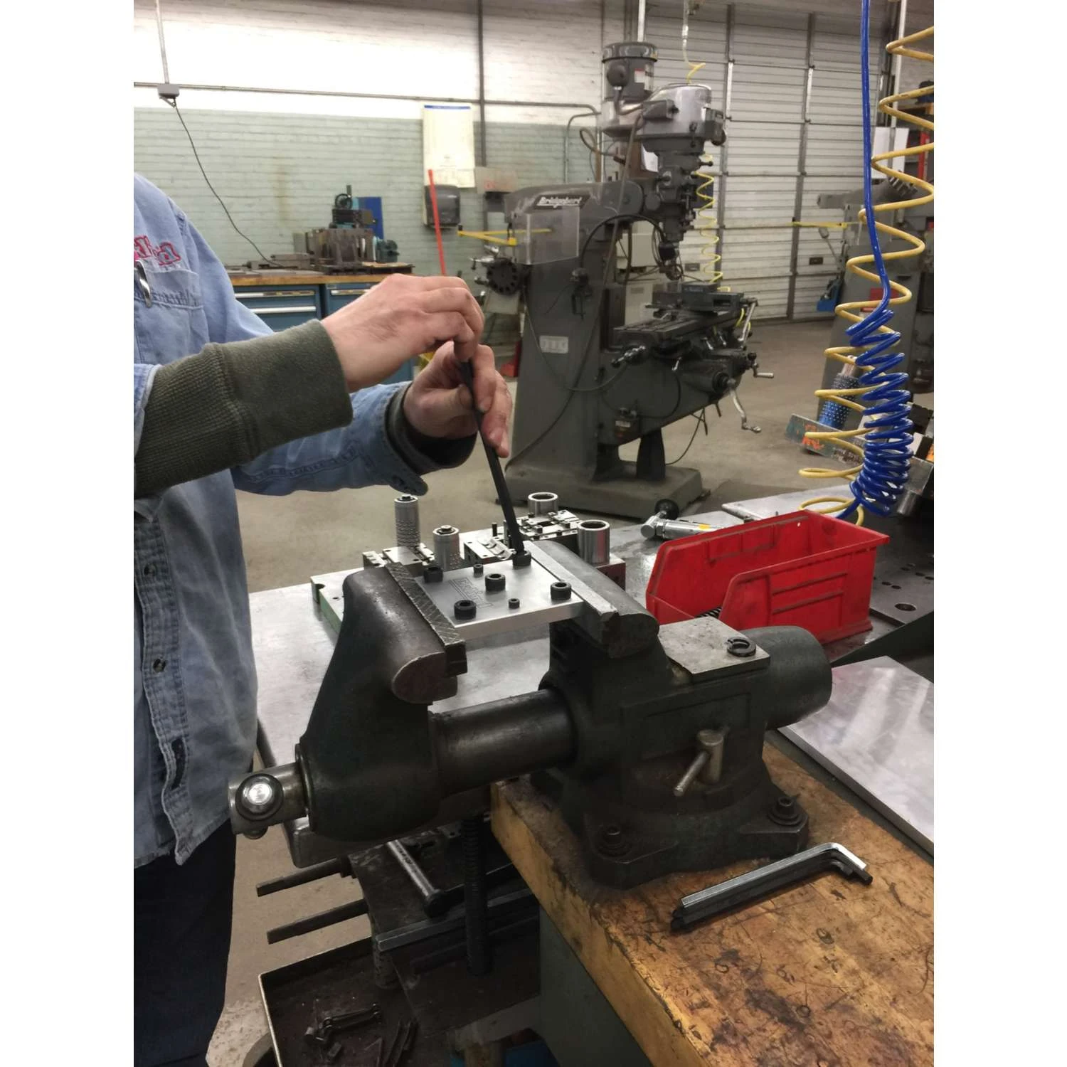 Eklind Stubby-Ball-Hex-L Assorted SAE Stubby Ball End Hex Key Set 13 Pc 6 Eklind Stubby-Ball-Hex-L Assorted SAE Stubby Ball End Hex Key Set 13 Pc - Image 4